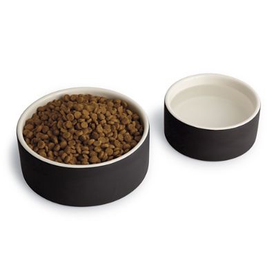 Frontgate store dog bowls