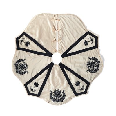 Regency Tree Skirt Frontgate