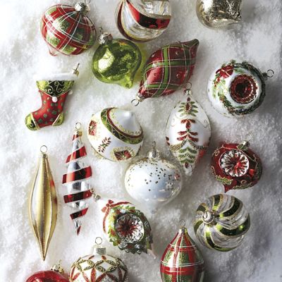 Traditional Red & Green 60-piece Ornament Collection 