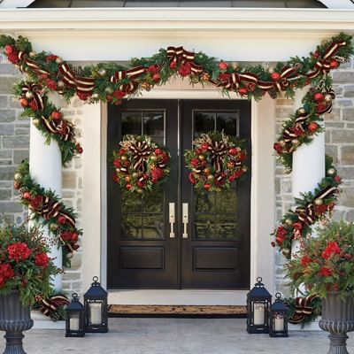 Grand Regency Cordless 6' Outdoor Garland | Frontgate