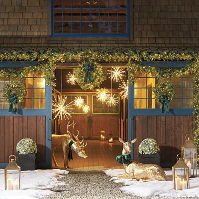 Majestic Holiday Cordless Wreath with LED Lights & Timer for