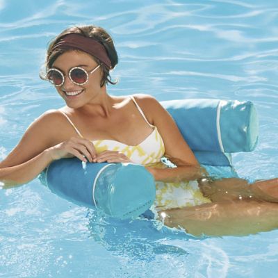 Frontgate floating pool discount chairs