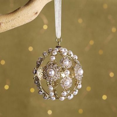 Pearl ornaments online design