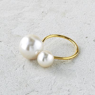 Pearl Napkin Rings Set of Four Gold Colored Metal by Kim Seybert