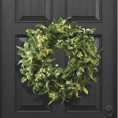 Wild Fern & Queen Anne's Lace Wreath with UV Protection for Indoor