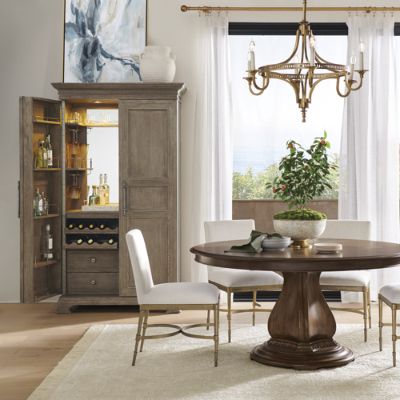 keltケルト バーカウンター Bradley Bar Cabinet with Touch-Activated Lights & Wine Storage in Snow
