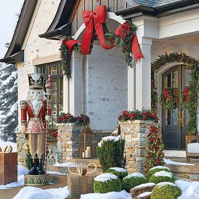 9 ft. LED Giant Nutcrackers | Frontgate