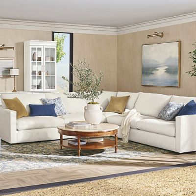 Miei T　0324 Ellington 3-Pc. Sectional | Frontgate