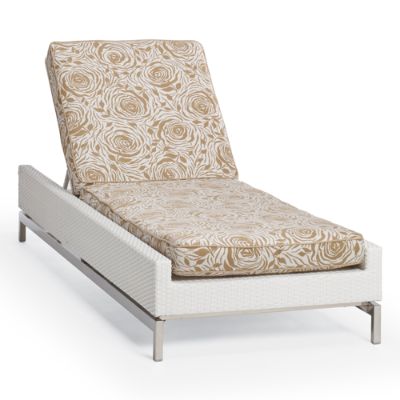 2011 Metropolitan White Chaise Lounge with Cushion Frontgate
