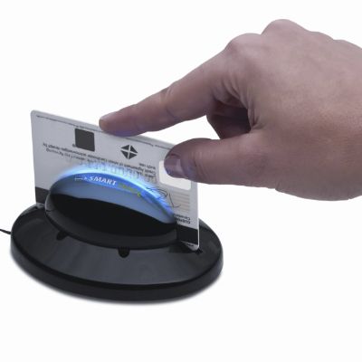 SmartSwipe Credit Card Reader | Frontgate