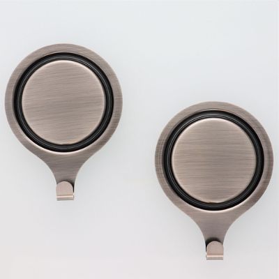 Pinch Free Wreath Holder Frontgate