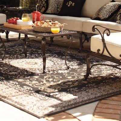 Manchester Medallion Outdoor Rug Frontgate