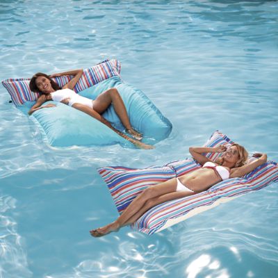 Frontgate floating pool discount chairs